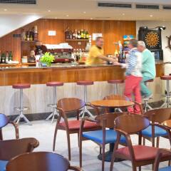 Hotel GHT Marítim гостиничный бар
