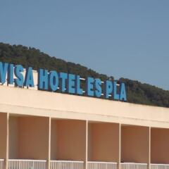 Отель Invisa Hotel Es Pla - Только для взрослых Испания, Сан-Антони-де-Портмань - 1 отзыв об отеле, цены и фото номеров - забронировать отель Invisa Hotel Es Pla - Только для взрослых онлайн городской автобус