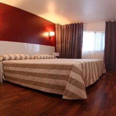 Hotel AH San Fermín Pamplona комната для гостей
