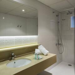 Отель Rosamar & Spa****S Испания, Льорет-де-Мар - 1 отзыв об отеле, цены и фото номеров - забронировать отель Rosamar & Spa****S онлайн ванная фото 2