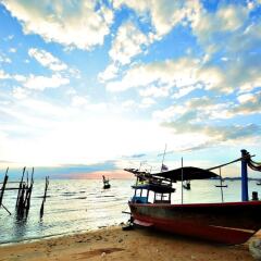 Отель Golden Dragon Beach Pattaya