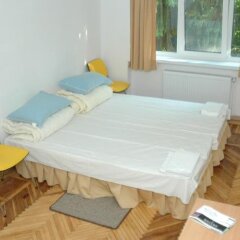 Гостиница Yellow House Hostel Украина, Львов - 3 отзыва об отеле, цены и фото номеров - забронировать гостиницу Yellow House Hostel онлайн детские мероприятия
