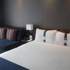 Отель Holiday Inn Express Manchester CC - Oxford Road Великобритания, Манчестер - отзывы, цены и фото номеров - забронировать отель Holiday Inn Express Manchester CC - Oxford Road онлайн комната для гостей