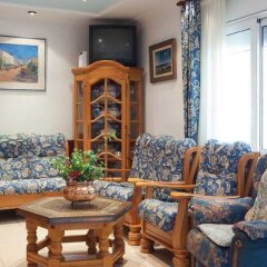 Отель Montana Испания, Курорт Росес - отзывы, цены и фото номеров - забронировать отель Montana онлайн интерьер отеля фото 2