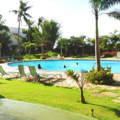 Отель Verona Resort & Spa Тамунинг бассейн
