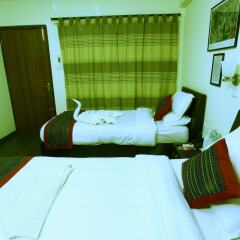 Отель Alpine Hotel & Apartment Непал, Катманду - отзывы, цены и фото номеров - забронировать отель Alpine Hotel & Apartment онлайн комната для гостей фото 4