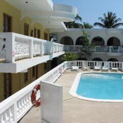 Отель The Gardenia Resort бассейн фото 3