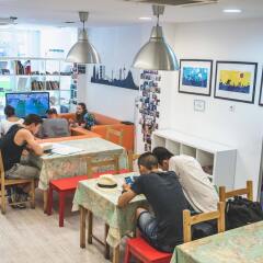 Hostel One Ramblas питание