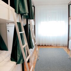 Отель Karavan Inn спортивное сооружение