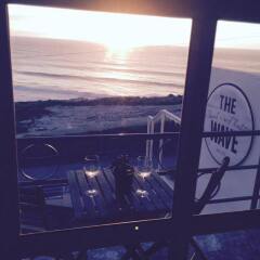 The Wave Beach & Surf Hostel балкон