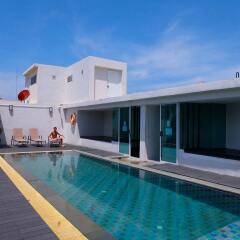 Отель iCheck inn Central Patong бассейн фото 3