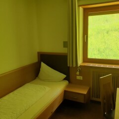 Отель Pension Gasthof Haselstaude Сан-Мартино-ин-Пассирия комната для гостей