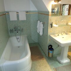 Отель Guest House Nuit Blanche ванная