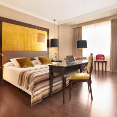 Ayre Hotel Astoria Palace комната для гостей