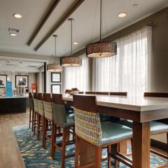 Отель Hampton Inn by Hilton Pawtucket питание