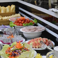 Отель Golden Time Hostel 2 Вьетнам, Ханой - отзывы, цены и фото номеров - забронировать отель Golden Time Hostel 2 онлайн питание фото 3