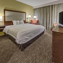 Отель Hampton Inn Concord/Kannapolis комната для гостей фото 5