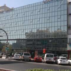West Hotel парковка