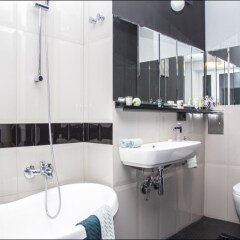 Отель Ujazdowski Park Sunny Apartment Польша, Варшава - отзывы, цены и фото номеров - забронировать отель Ujazdowski Park Sunny Apartment онлайн ванная фото 2