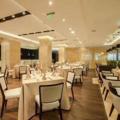 INTERNATIONAL Hotel Casino & Tower Suites фото 2