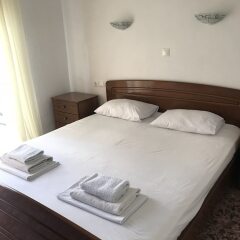 Апартаменты Natalie Apartments Ситония комната для гостей фото 5