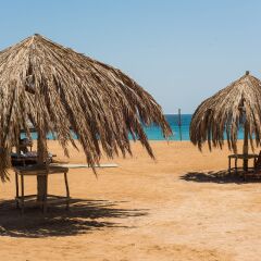 Отель Eagles Family Resort пляж фото 2