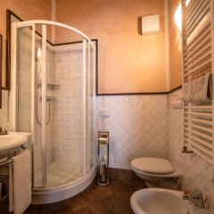 Отель Lo Teisson Италия, Поллейн - отзывы, цены и фото номеров - забронировать отель Lo Teisson онлайн ванная