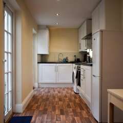 Отель Private, Spacious & Central 1 Bedroom Flat in Brighton Брайтон фото 2