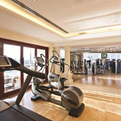 Отель Fairmont Dubai ОАЭ, Дубай - отзывы, цены и фото номеров - забронировать отель Fairmont Dubai онлайн фитнесс-зал фото 3