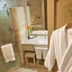 Отель Sandos Cancun Lifestyle Resort All Inclusive Мексика, Канкун - 9 отзывов об отеле, цены и фото номеров - забронировать отель Sandos Cancun Lifestyle Resort All Inclusive онлайн ванная фото 2