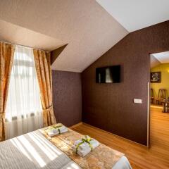 Hotel and Restaurant Pysanka сейф в номере