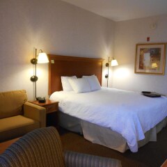 Отель Hampton Inn Columbus-International Airport США, Колумбус - отзывы, цены и фото номеров - забронировать отель Hampton Inn Columbus-International Airport онлайн комната для гостей фото 4