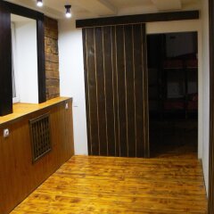 Yagoda Hostel сейф в номере