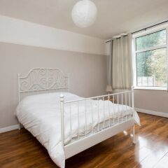 Отель Family Friendly and Spacious House in Fallowfield комната для гостей фото 3