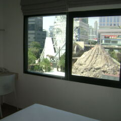 Rezt Bangkok - Hostel Бангкок балкон