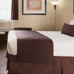 Отель Days Inn - Vancouver Metro Канада, Ванкувер - отзывы, цены и фото номеров - забронировать отель Days Inn - Vancouver Metro онлайн комната для гостей фото 3