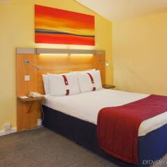Отель Holiday Inn Express London-Swiss Cottage комната для гостей