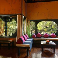 Отель Inle Princess Resort интерьер отеля