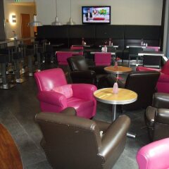 Отель Novotel Suites München Parkstadt Schwabing гостиничный бар