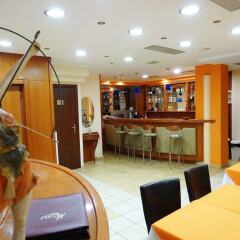 Faros 2 Hotel гостиничный бар
