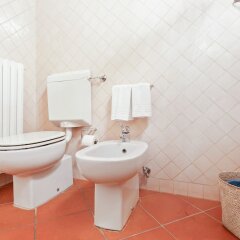 Отель Elegant Apartment nel Cuore del Centro Италия, Болонья - отзывы, цены и фото номеров - забронировать отель Elegant Apartment nel Cuore del Centro онлайн ванная