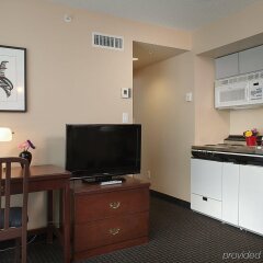 Отель Rosedale On Robson Suite Hotel Канада, Ванкувер - отзывы, цены и фото номеров - забронировать отель Rosedale On Robson Suite Hotel онлайн в номере
