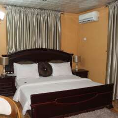Отель Albert Suites комната для гостей фото 2