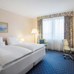 Отель NH Vienna Airport Conference Center Австрия, Вена - 9 отзывов об отеле, цены и фото номеров - забронировать отель NH Vienna Airport Conference Center онлайн комната для гостей фото 3