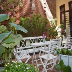 Отель Orchids Homestay с домашними животными