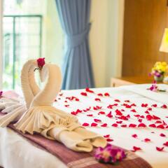 Отель Baan Karon Resort 3* Улучшенный номер с разными типами кроватей фото 4
