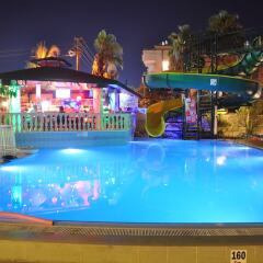 Отель Maxwell Holiday Club - Adults Only бассейн фото 3