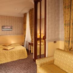 Hotel Condotti 3* Стандартный номер с двуспальной кроватью фото 14