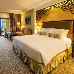 Отель Marjan Island Resort & Spa Managed by AccorHotels 5* Номер категории Премиум с различными типами кроватей фото 2