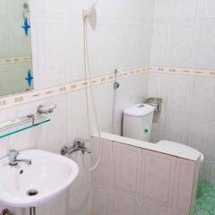 Отель Mai Am Guest House Вьетнам, Фантхьет - 2 отзыва об отеле, цены и фото номеров - забронировать отель Mai Am Guest House онлайн ванная